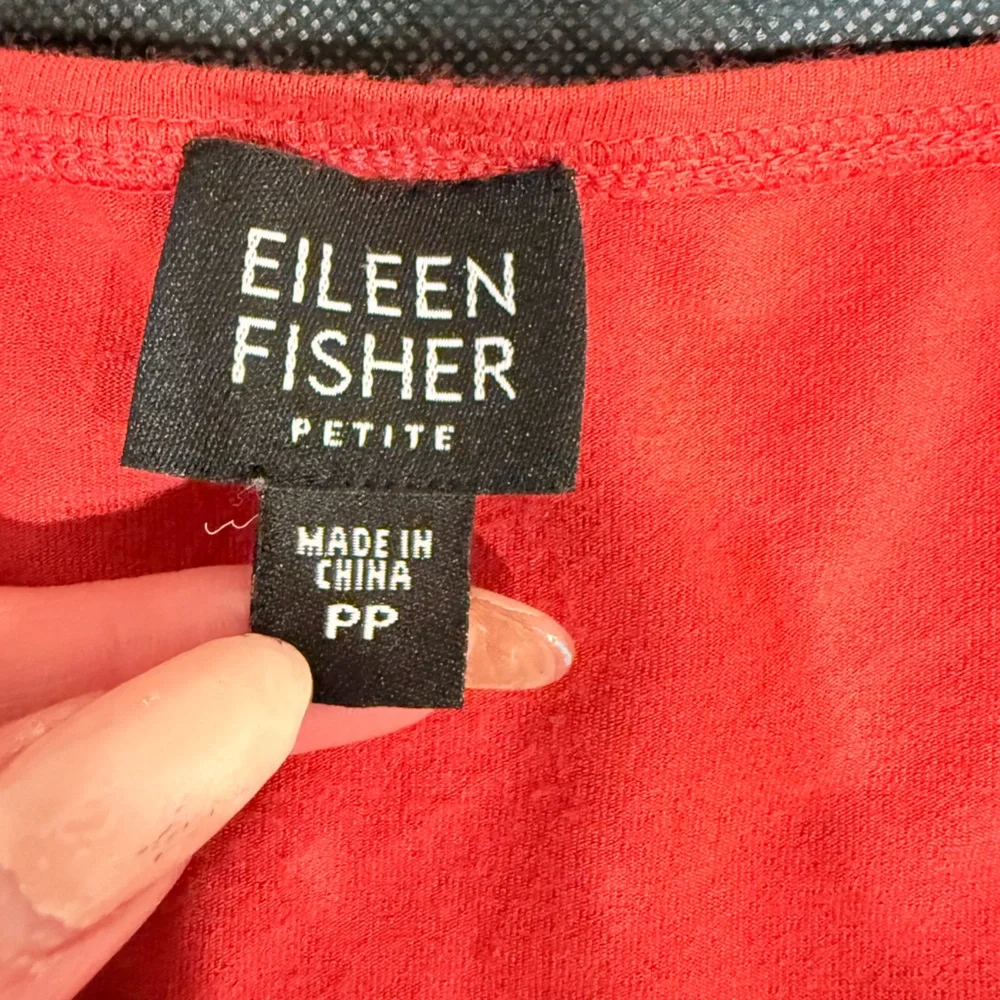 🔥Eileen Fisher Women’s Long-Sleeve Scoop Neck Top - Red Size M EC🔥
